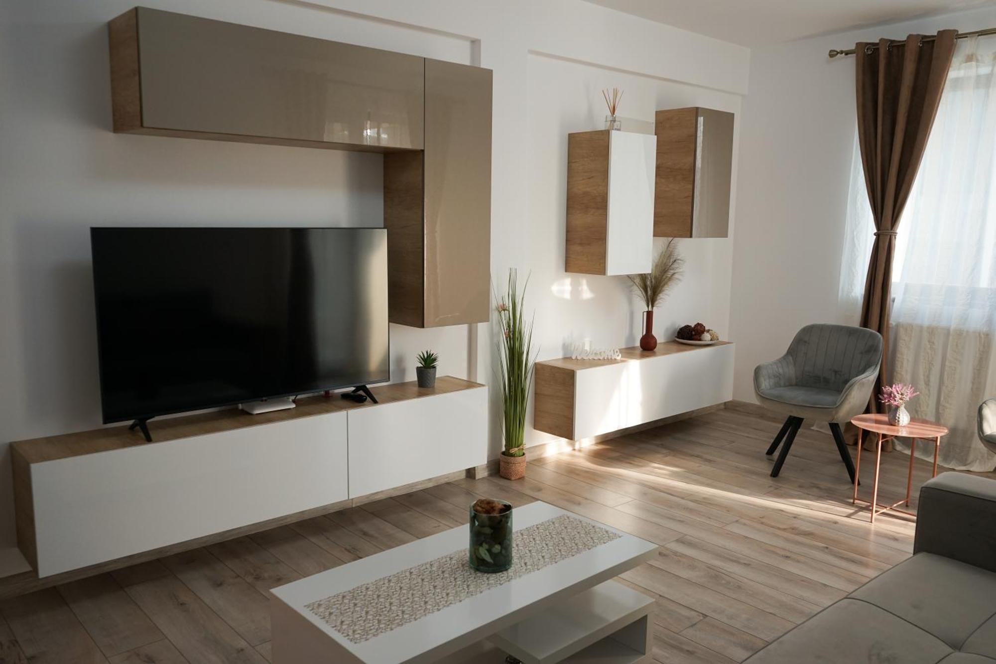 Mirandis Apartments - Comfort & Private Parking Near Coresi Mall บราชอฟ ภายนอก รูปภาพ