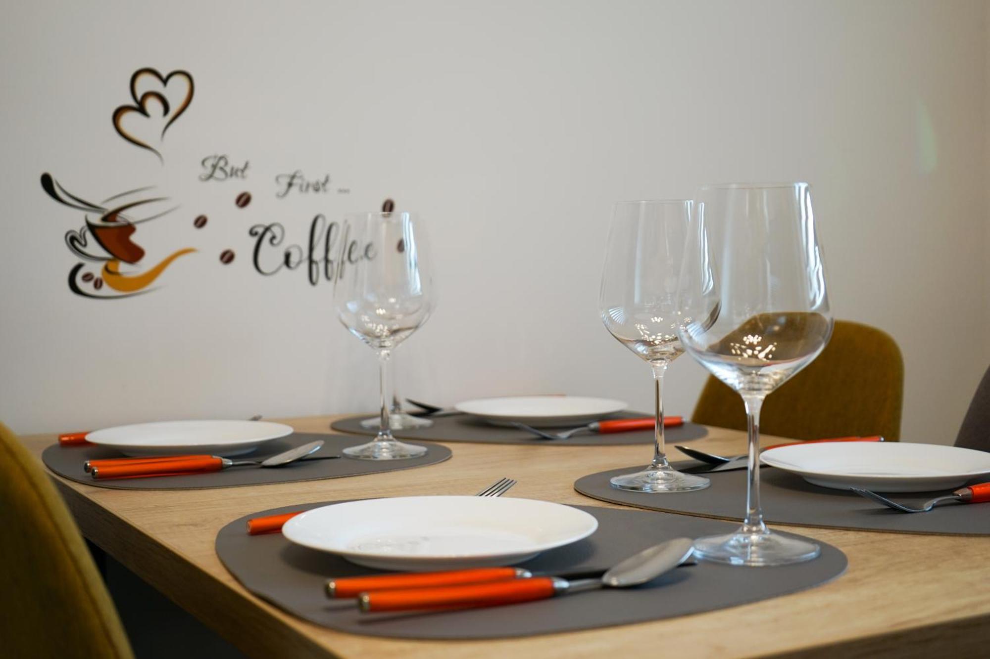 Mirandis Apartments - Comfort & Private Parking Near Coresi Mall บราชอฟ ภายนอก รูปภาพ