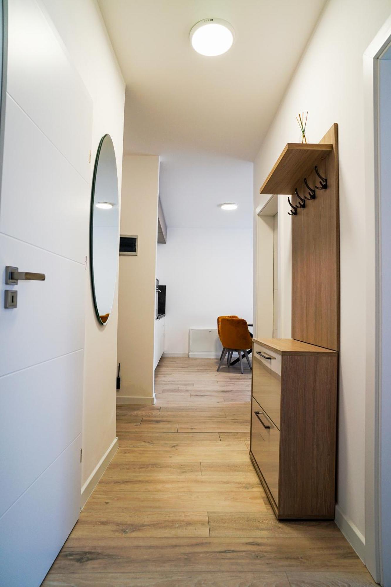 Mirandis Apartments - Comfort & Private Parking Near Coresi Mall บราชอฟ ภายนอก รูปภาพ