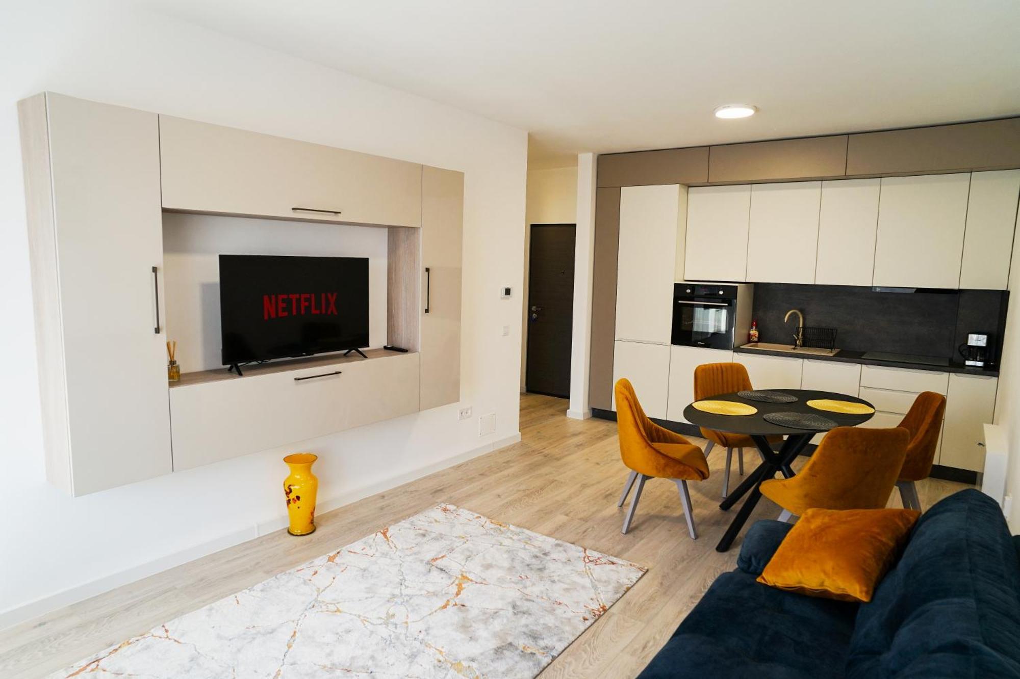 Mirandis Apartments - Comfort & Private Parking Near Coresi Mall บราชอฟ ภายนอก รูปภาพ