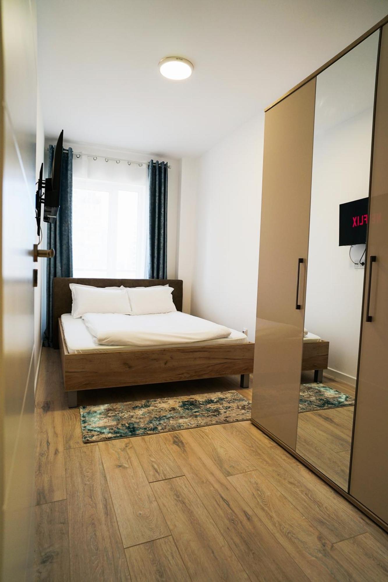 Mirandis Apartments - Comfort & Private Parking Near Coresi Mall บราชอฟ ภายนอก รูปภาพ